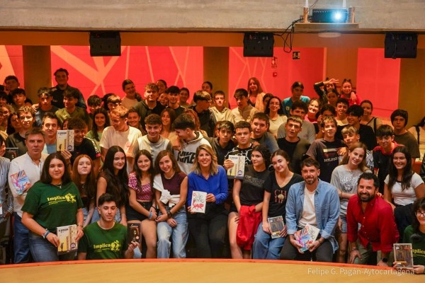 Los Premios Mandarache ya tienen finalistas: el certamen literario con el mayor jurado del mundo calienta motores