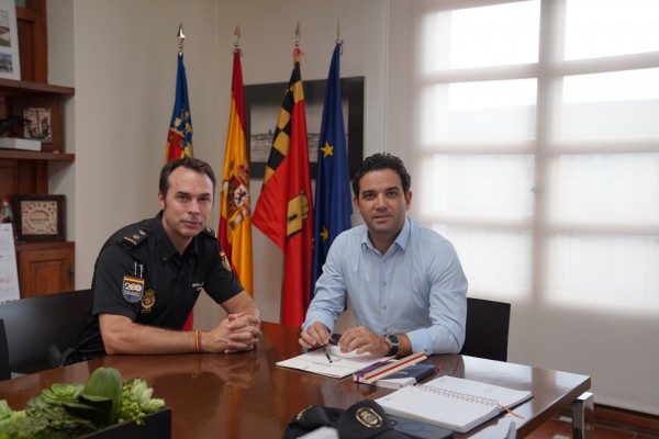Paterna concederá la insignia de oro 2024 a la Policía Nacional