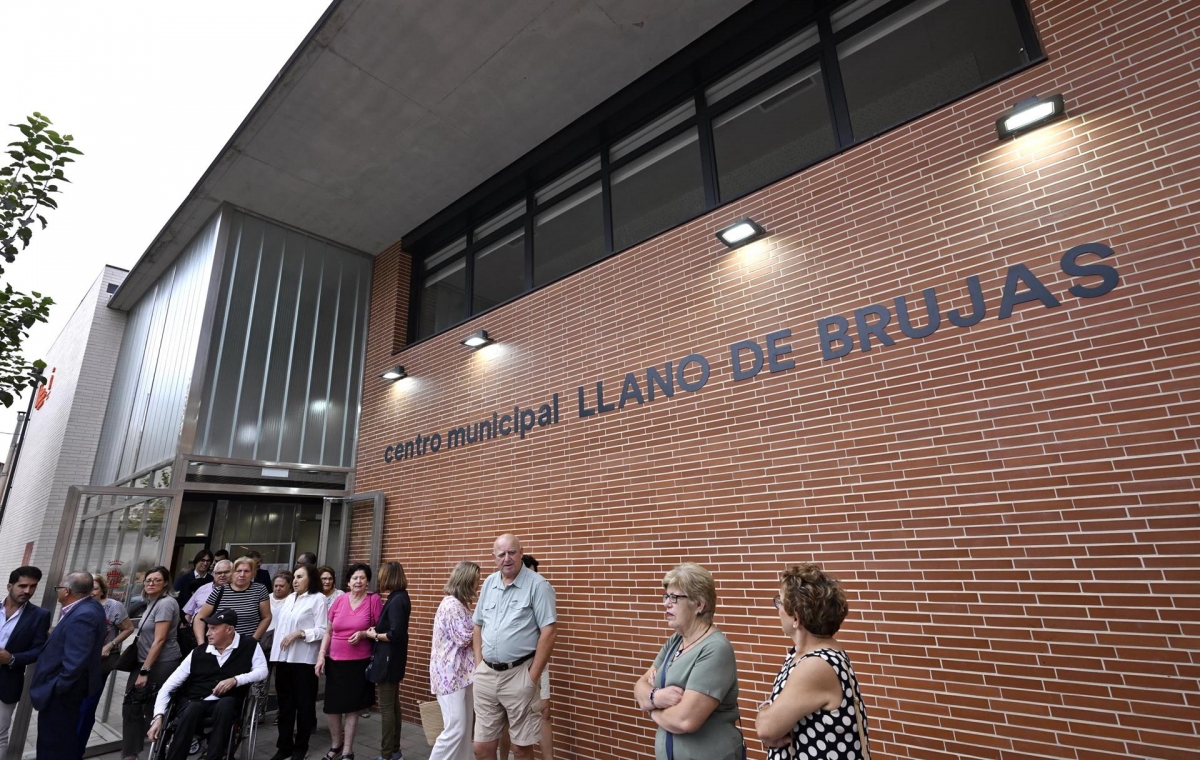 El Centro Municipal de Llano de Brujas abre sus puertas con sala de estudio y salón de actos