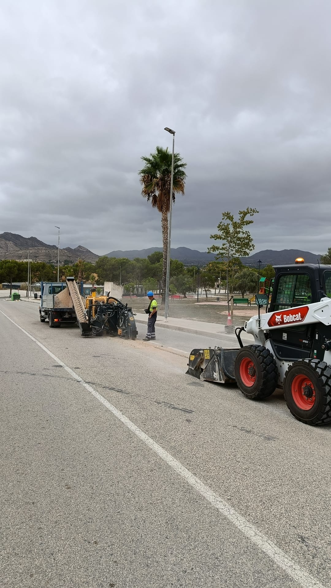 Aspe culmina la instalación de tres kilómetros de fibra óptica para reforzar sus comunicaciones y seguridad