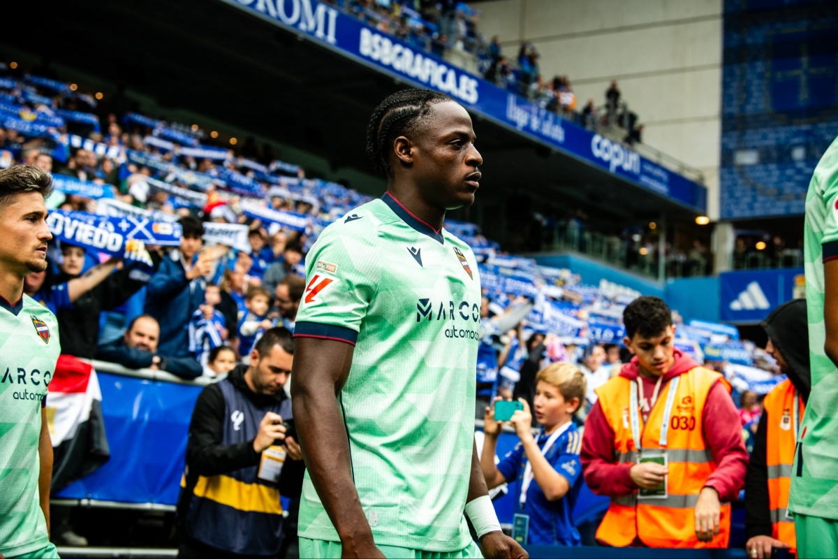 Etta Eyong y Arriaga ya se entrenan con el Levante y podrán jugar ante el Rayo