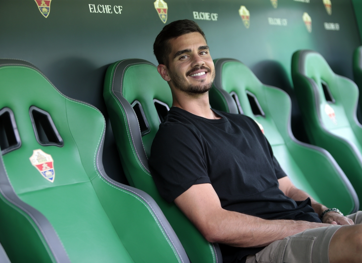 André Silva sonríe en el Elche CF