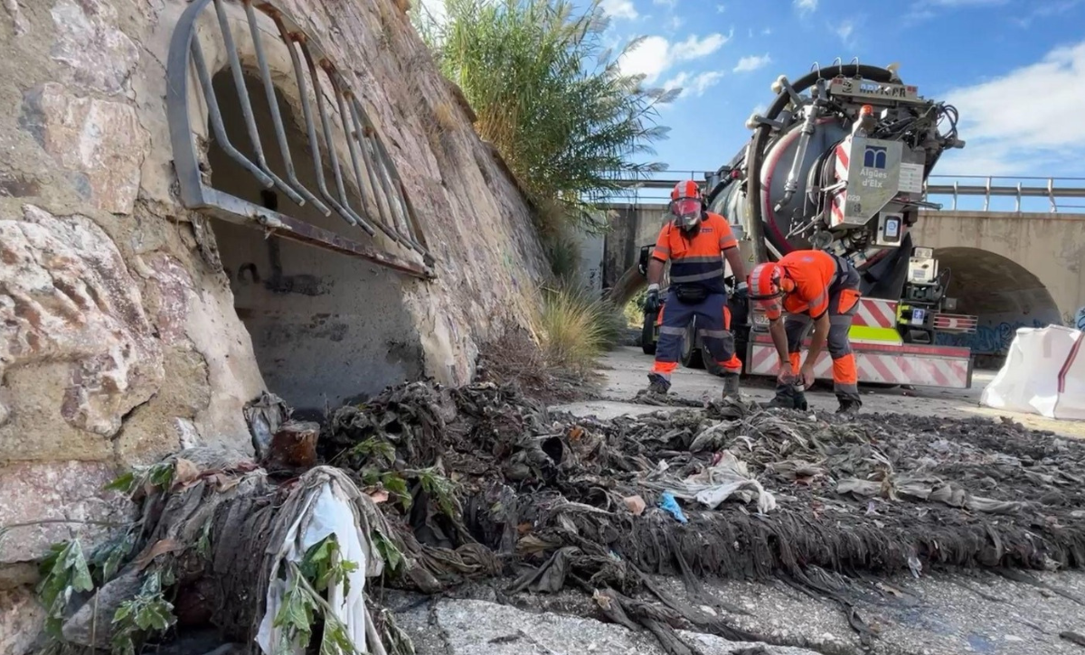 Nueva prueba piloto de Aigües d’Elx para reducir el vertido de toallitas al río