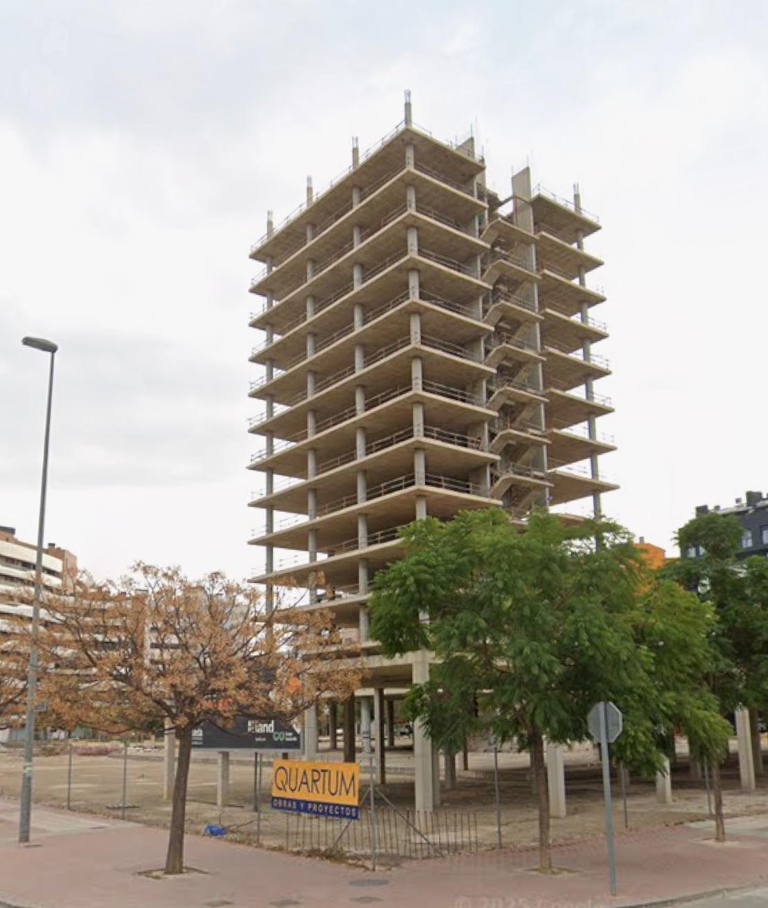 La Torre Norte de Murcia empieza a despertar: el edificio junto a la avenida Juan de Borbón podrá por fin completarse tras 17 años