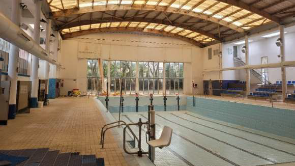 El Ayuntamiento licita las obras de reparación y rehabilitación del polideportivo de Orriols