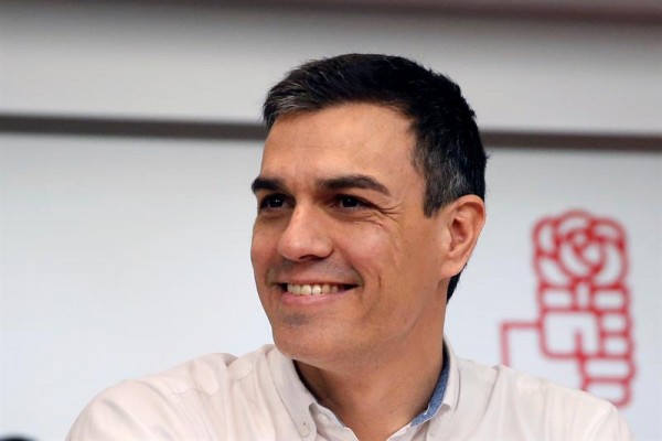 Pedro Sánchez pide 