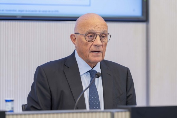 Oliu (Sabadell) achaca el fracaso de la opa al bajo precio y la 
