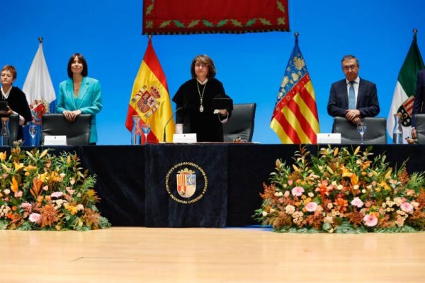 Carlos Mazón y Amparo Navarro se reúnen el lunes para analizar el grado de Medicina en la UA
