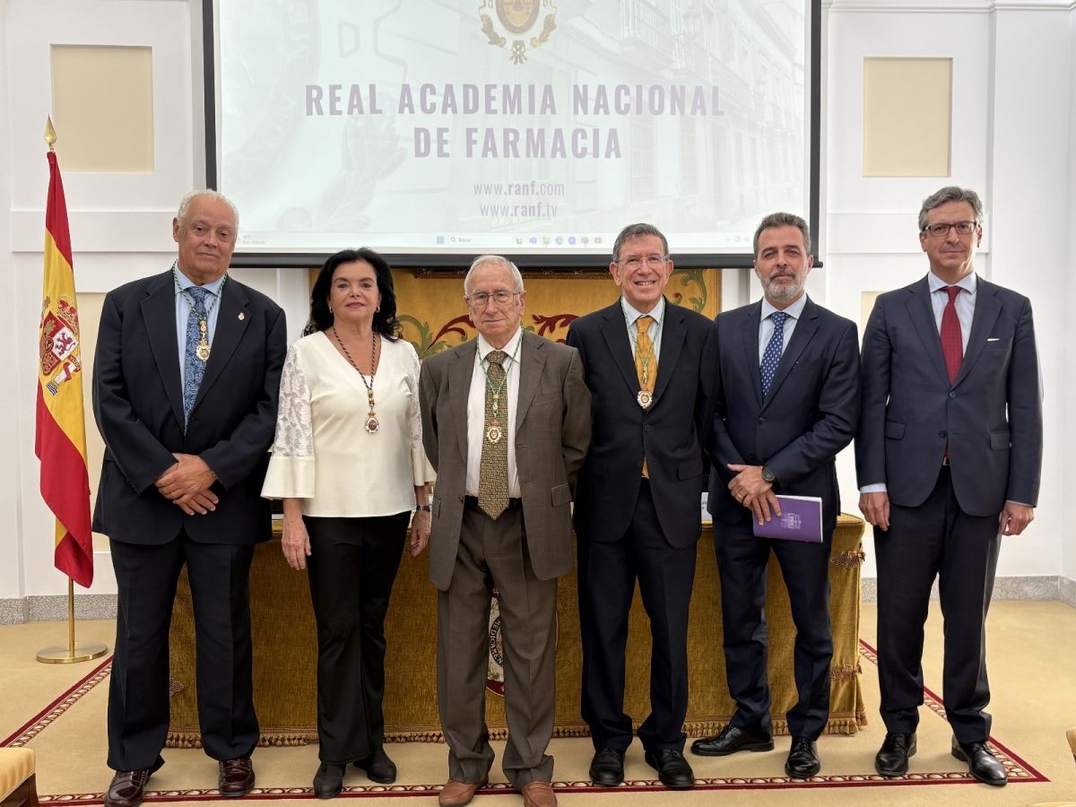 Cofares y la Ranfe destacan la resiliencia de la farmacia comunitaria y la distribución cooperativa un año después de la dana