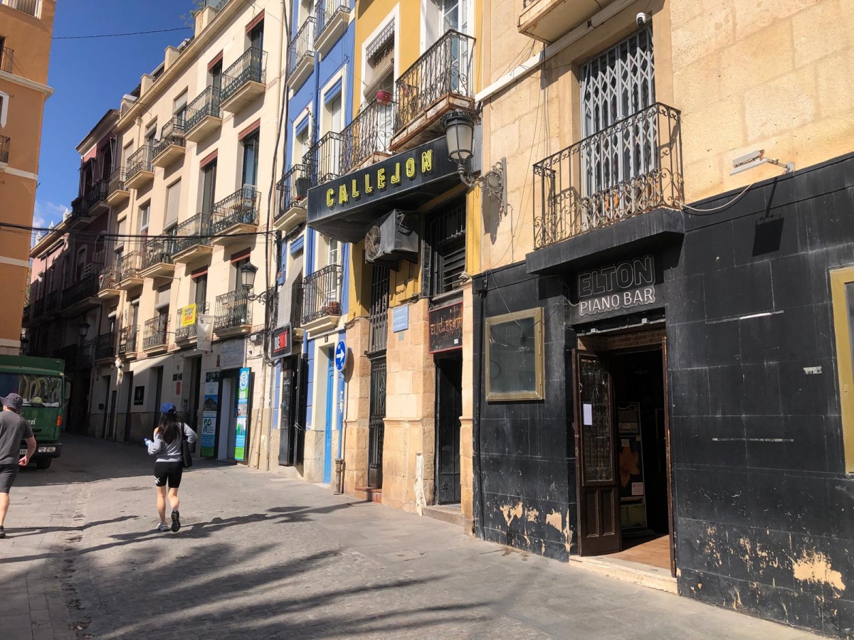 La 'guerra' del ruido sigue en Alicante: los hosteleros acudirán al juzgado contra la ZAS del Casco Antiguo