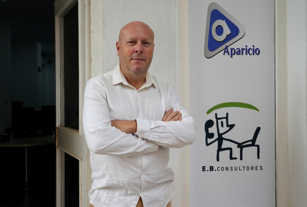 El informático que rescató centenares de discos duros tras la Dana: 