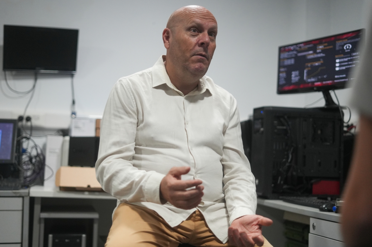 El informático Carlos Bermell. - Foto: EDUARDO MANZANA El informático Carlos Bermell.