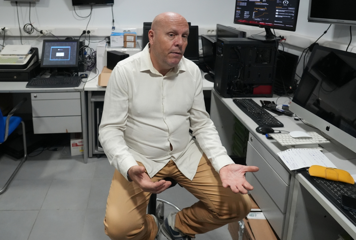 El informático Carlos Bermell. - Foto: EDUARDO MANZANA El informático Carlos Bermell.