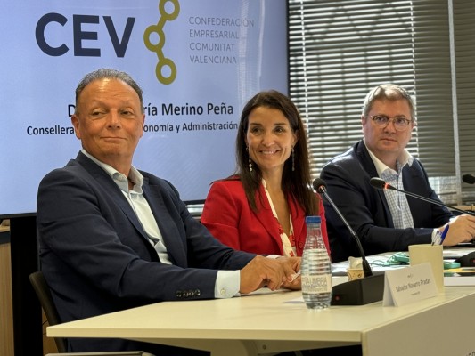 Merino sitúa la simplificación administrativa como una de las 