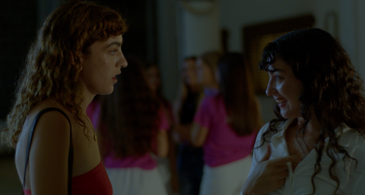 'Las niñas mayores no tienen miedo', el cortometraje valenciano que retrata la “hermandad femenina”