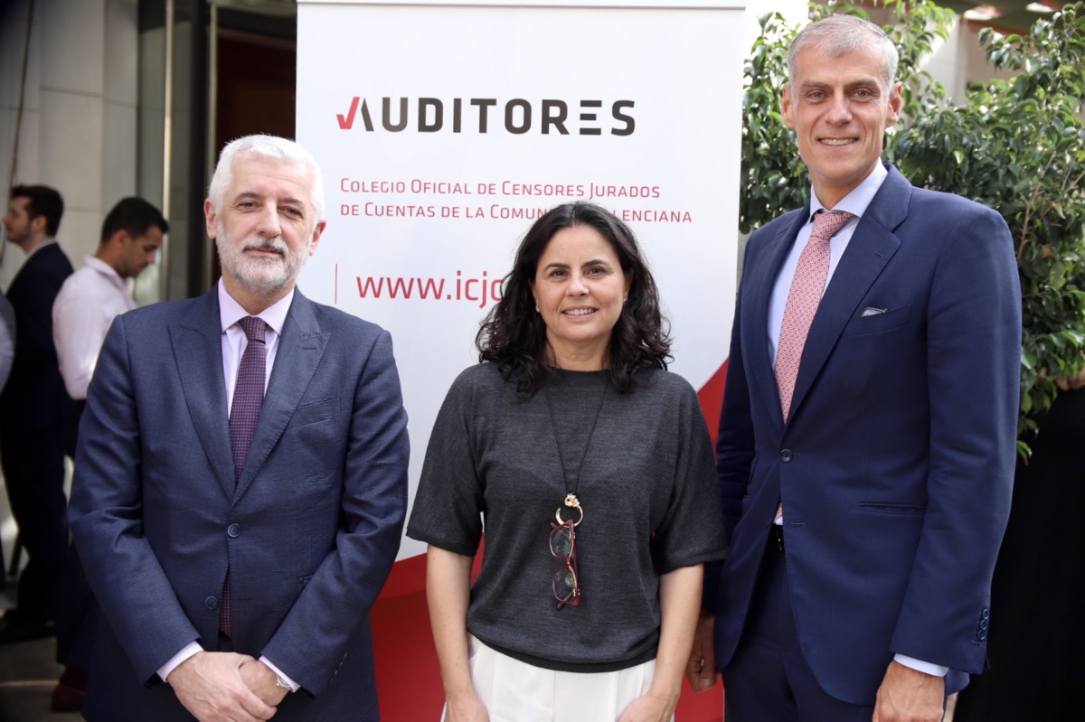 Santiago Durán, Lola Mor y Víctor Alió.