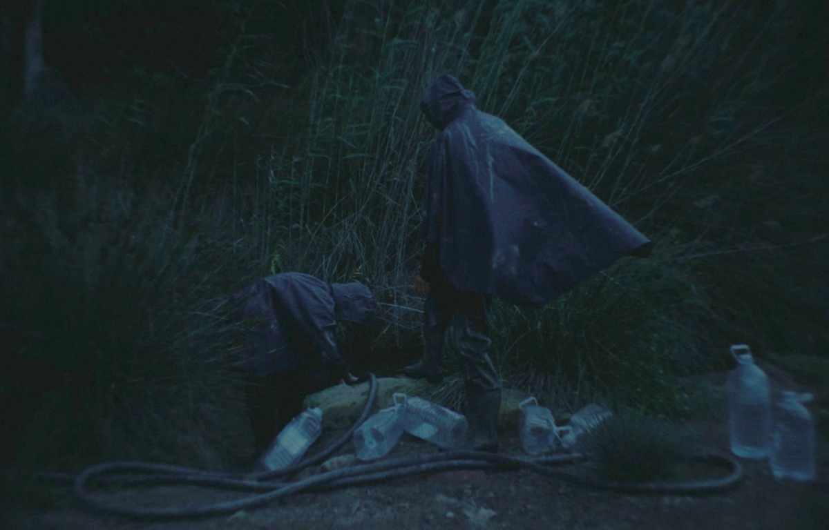 Un rincón de cine llamado La Algameca Chica: el cineasta Carlos Saiz ha rodado en el poblado de Cartagena el corto 'Los Lucíos'