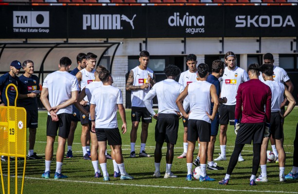 Baraja asegura que unas molestias han impedido la reincorporación de Rafa Mir
