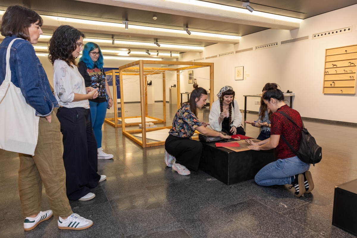 L'UJI convida al públic a convertir-se en artista amb l'exposició 'Art per aprendre: l'escola crea'