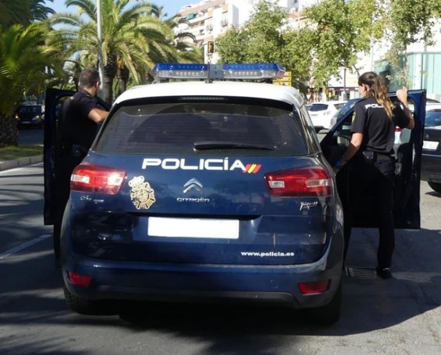 Detenidos tres hombres por apropiarse de material de una empresa de vehículos en Benidorm