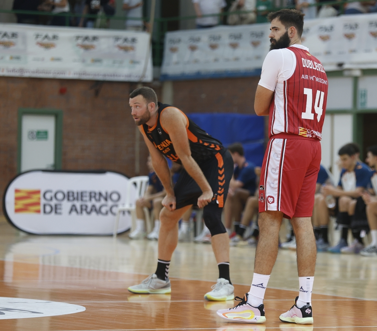 Costello pide encontrar la manera 