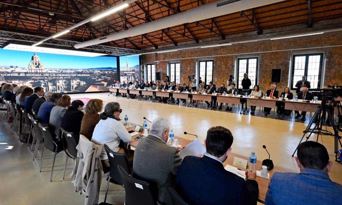 Ampliación del tranvía, más autobuses y desplazamientos privados: Murcia presenta este jueves su nuevo Plan de Movilidad