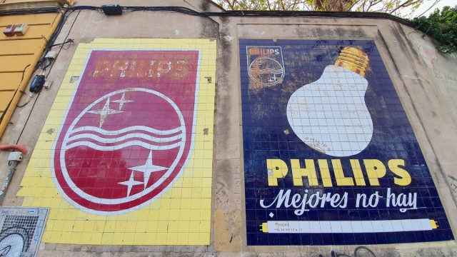 València protegerá rótulos de comercios y publicidad históricos como bienes de relevancia