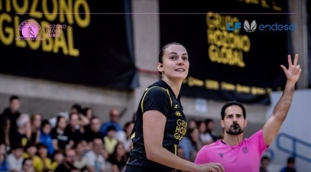 El Hozono Jairis vence su primer partido en casa con un 69-58 ante el Movistar Estudiantes