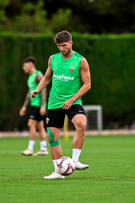 Raúl 'Guti' opta a regresar a una convocatoria