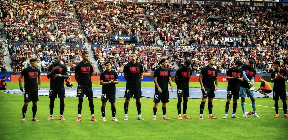 Las notas del Levante 0-3 Rayo Vallecano: tarde para olvidar en el Ciutat 