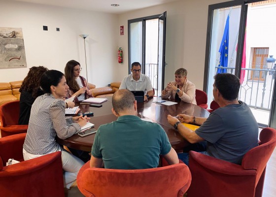 El Ayuntamiento de Cartagena y Hostecar acuerdan eliminar las terrazas covid tras autorizar otras seis