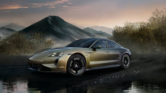 Taycan Turbo S Celestial Jade: inspirado en una piedra ancestral
