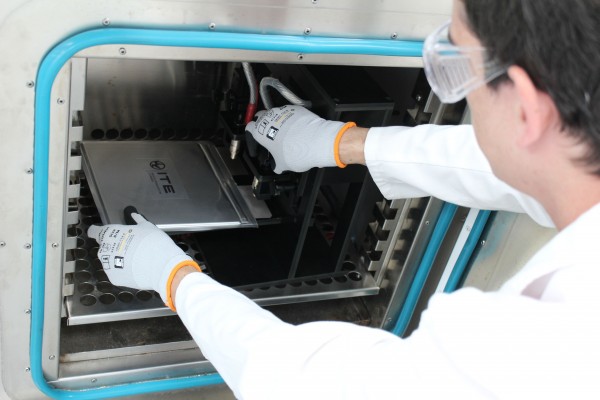 El ITE arranca un nuevo proyecto de baterías para que los vehículos eléctricos carguen en 15 minutos