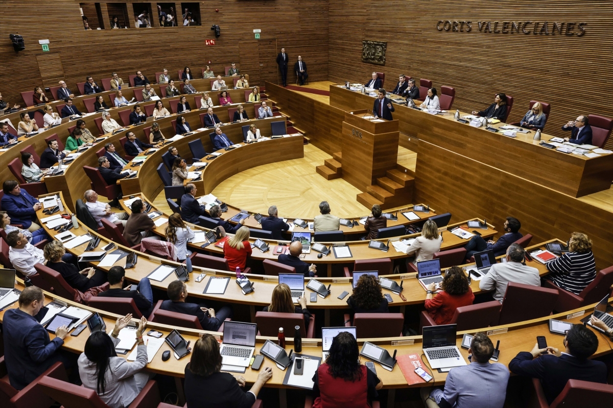 PP y Vox eliminarán el lenguaje inclusivo de Les Corts y las comisiones LGTBI, Asuntos Europeos o Derechos Humanos