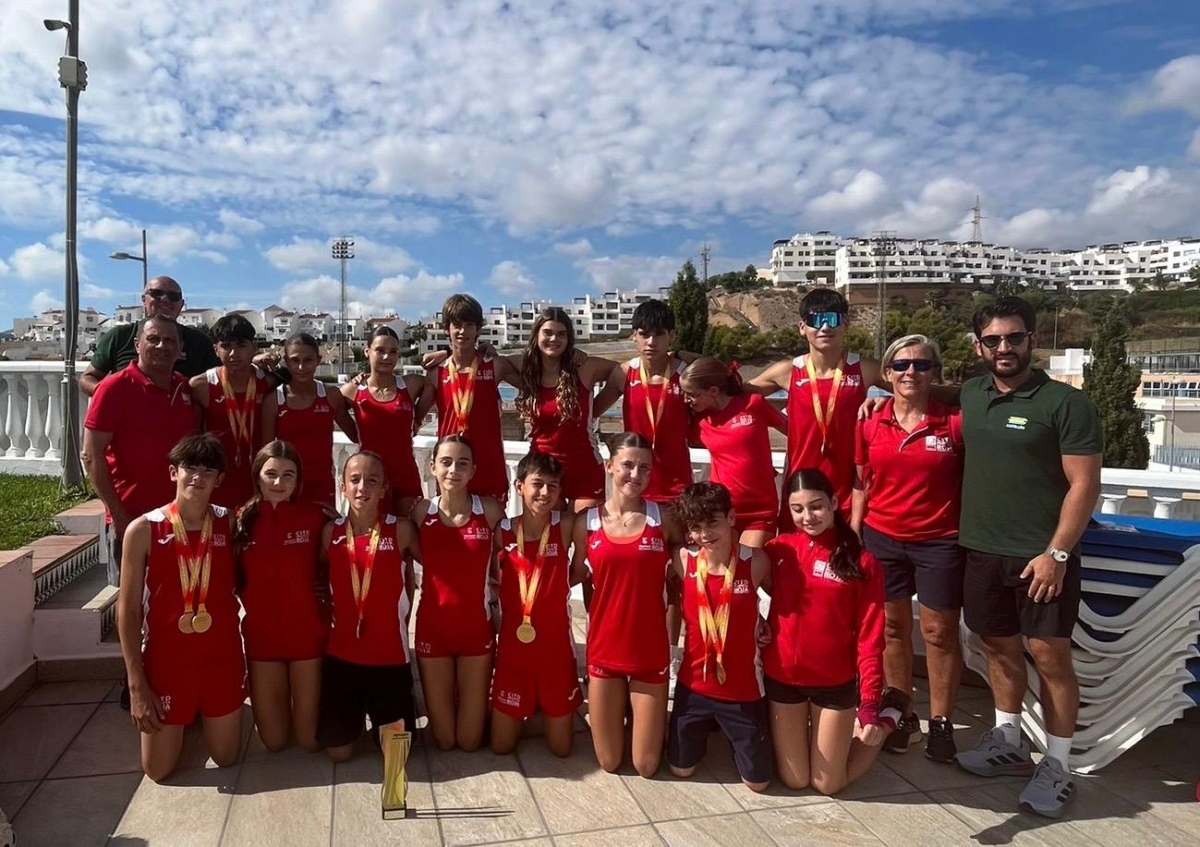 Los jóvenes atletas del CITD Penyeta Roja ganan el campeonato nacional sub-14 de equipos masculino