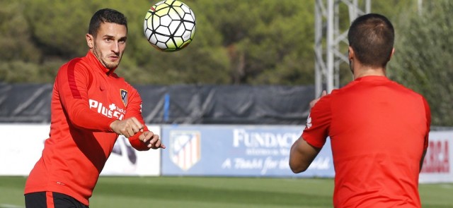 Koke repite con el grupo
