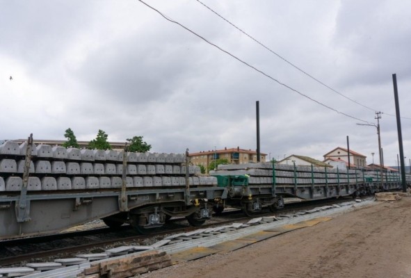 Transportes adjudica por 23,9 millones el suministro de nuevos materiales para el tramo Alicante-La Encina del Corredor Mediterráneo