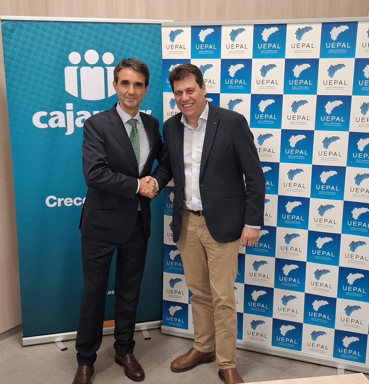 Cajamar renueva su apoyo y será patrocinador principal de los VII Premios Uepal.