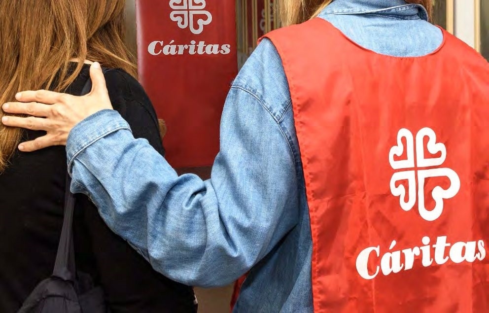 Cáritas Valencia acompañó en 2024 a casi 600 personas sin hogar, la mayoría hombres