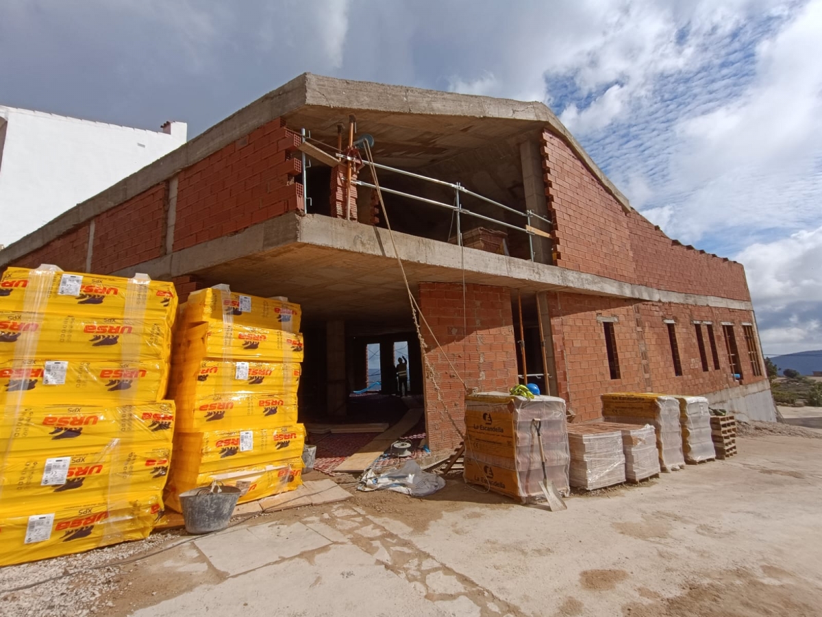 Estado actual de las obras de construcción del centro de atención diurna.