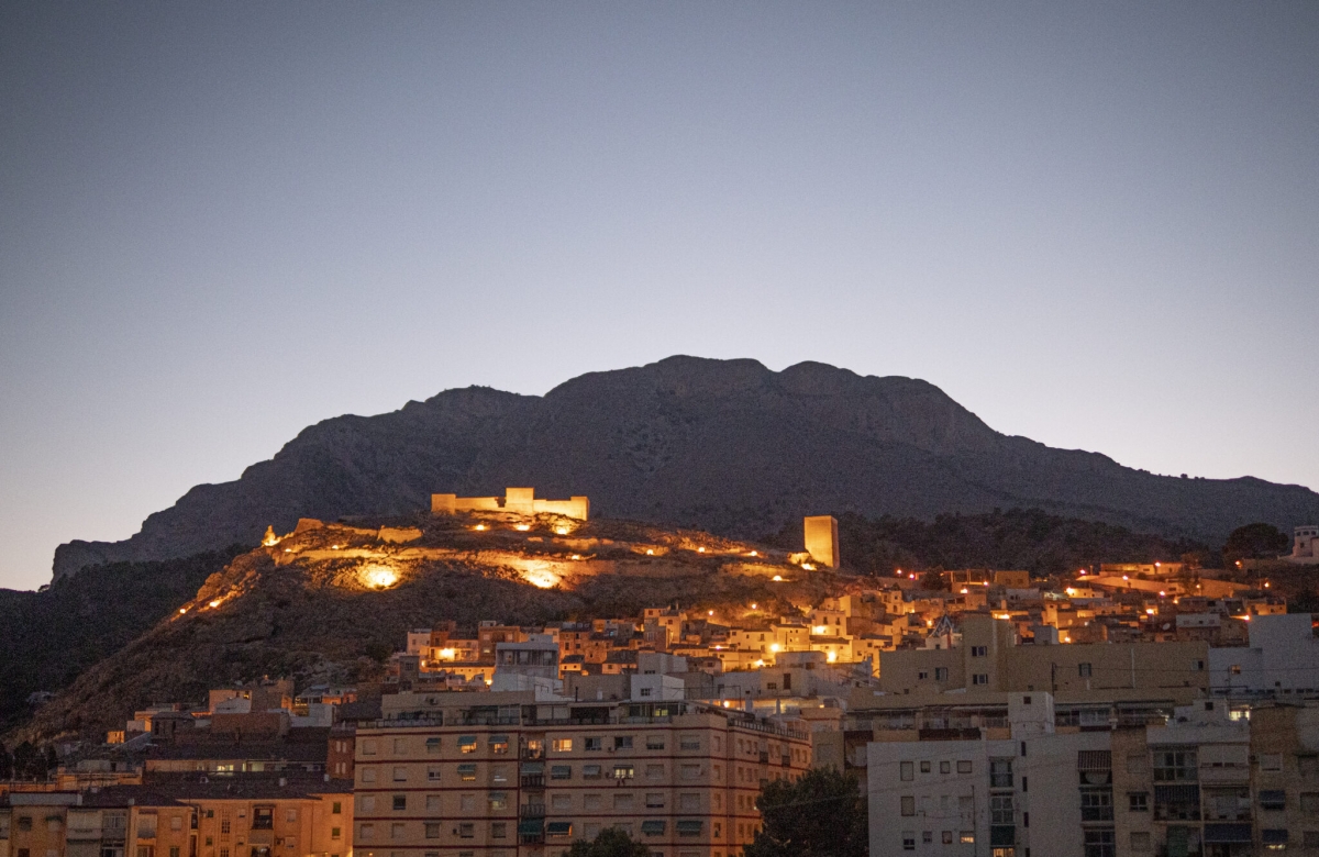 Xixona afronta el reto de aumentar la eficiencia de la red hídrica al 90% con la telelectura digital.