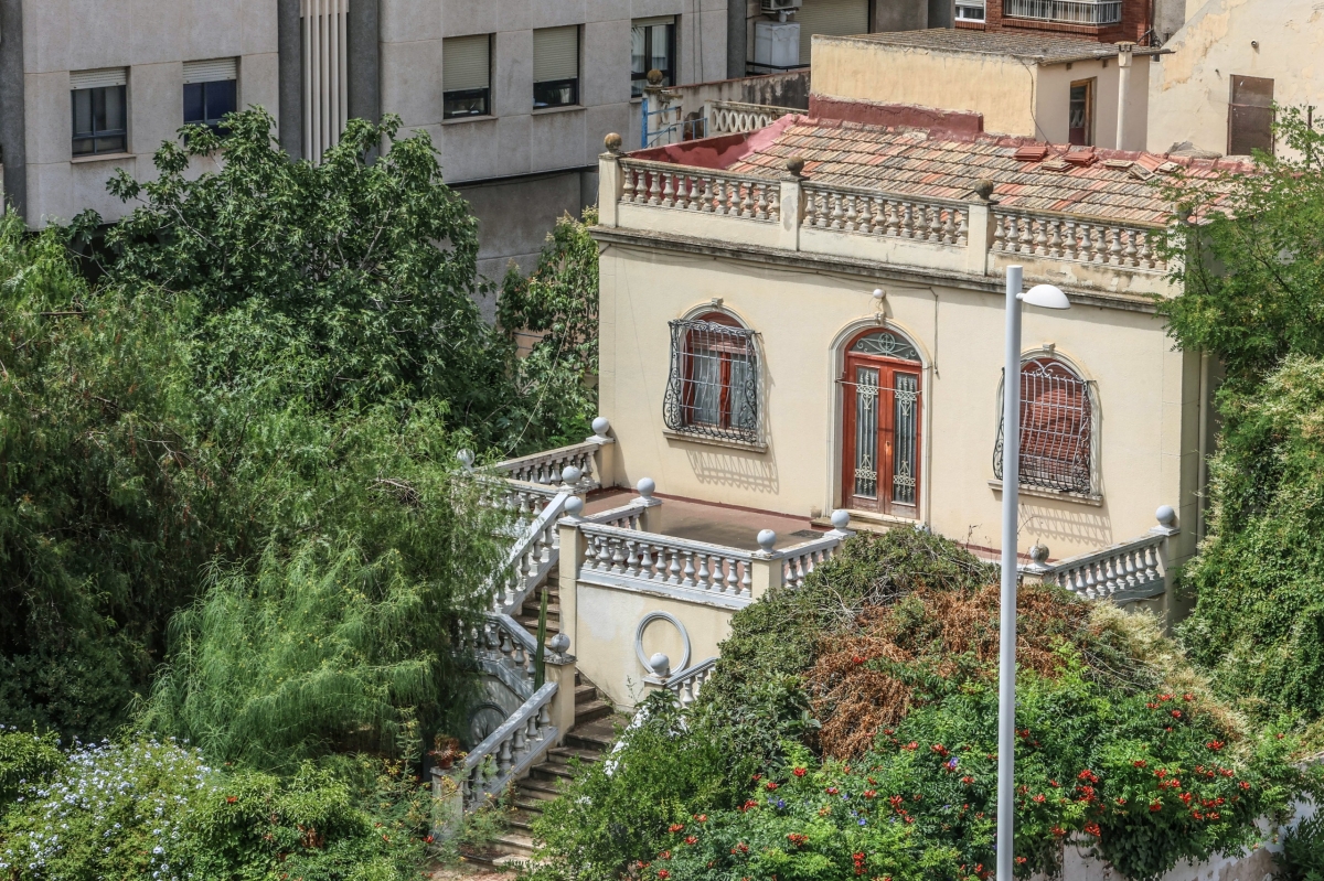 Elda inicia la compra del histórico chalé de Enrique Román para incorporarlo al patrimonio municipal