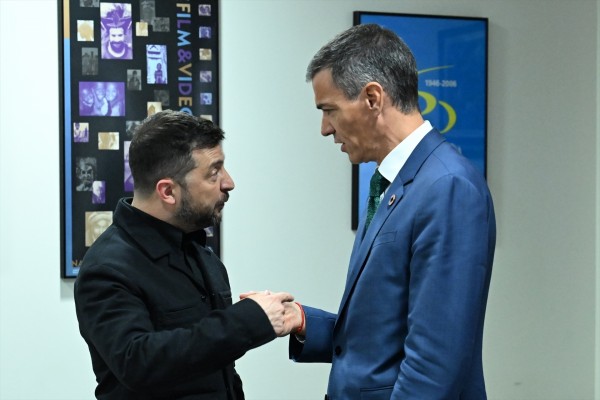 Sánchez se suma a la declaración de Zelenksi y varios líderes europeos sobre la paz en Ucrania