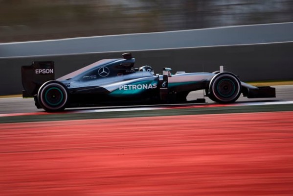 Rosberg firma en Sochi cuatro de cuatro