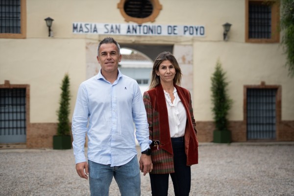 Una pareja que se casaba en la Masía del Poyo el 1 de noviembre: 
