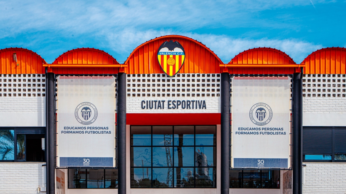 La Academia del Valencia CF, la tercera de España en jugadores formados en el fútbol profesional
