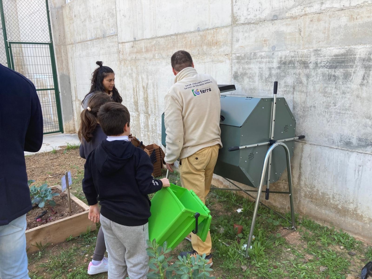 El Consorcio Terra quiere fomentar el reciclaje orgánico con proyectos de compostaje comunitario