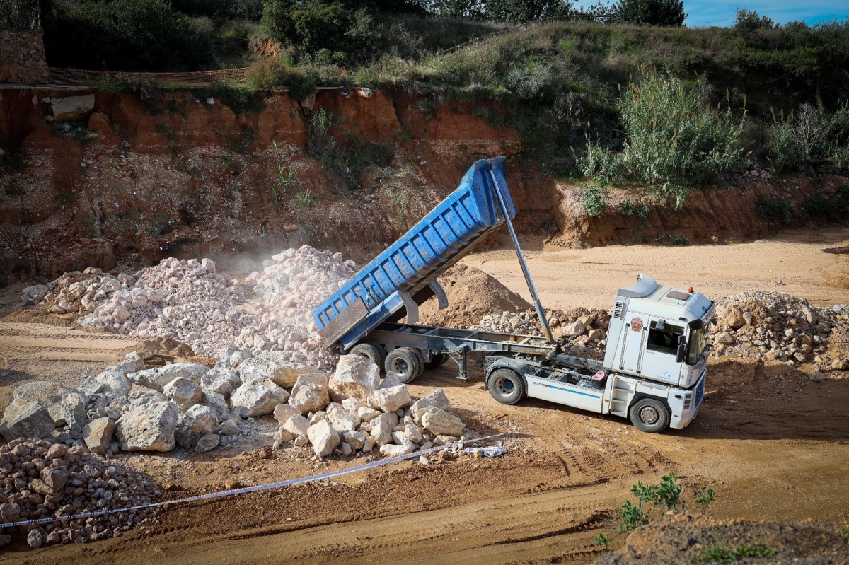Torrent avanza en la seguridad hídrica con las obras de encauzamiento del barranco de l'Horteta