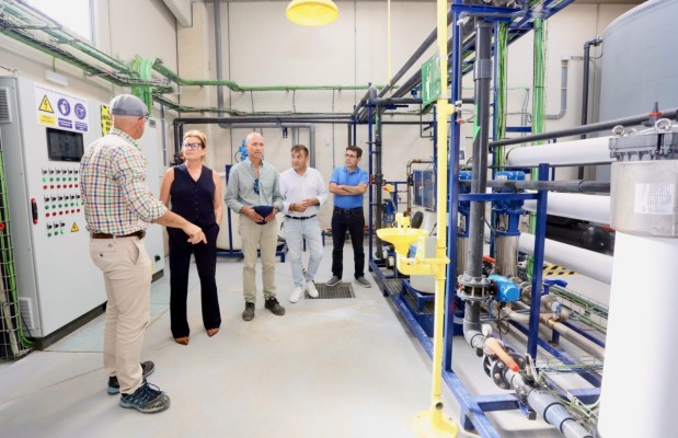 La Diputación estudiará actuaciones para atajar los problemas de turbidez en la red de agua de Relleu