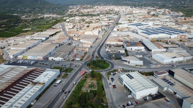 Onda invierte en polígonos sostenibles con 340.000 euros para puntos de recarga eléctrica y señalización